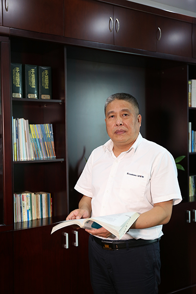 歐維姆公司謝正元獲評自治區國資委監管企業科技創新標兵
