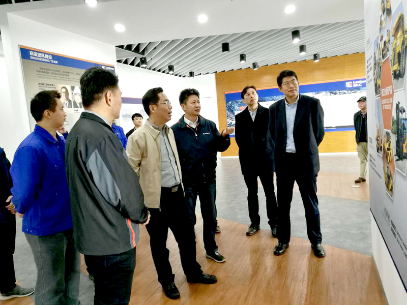國家環保部領導蒞臨公司調研